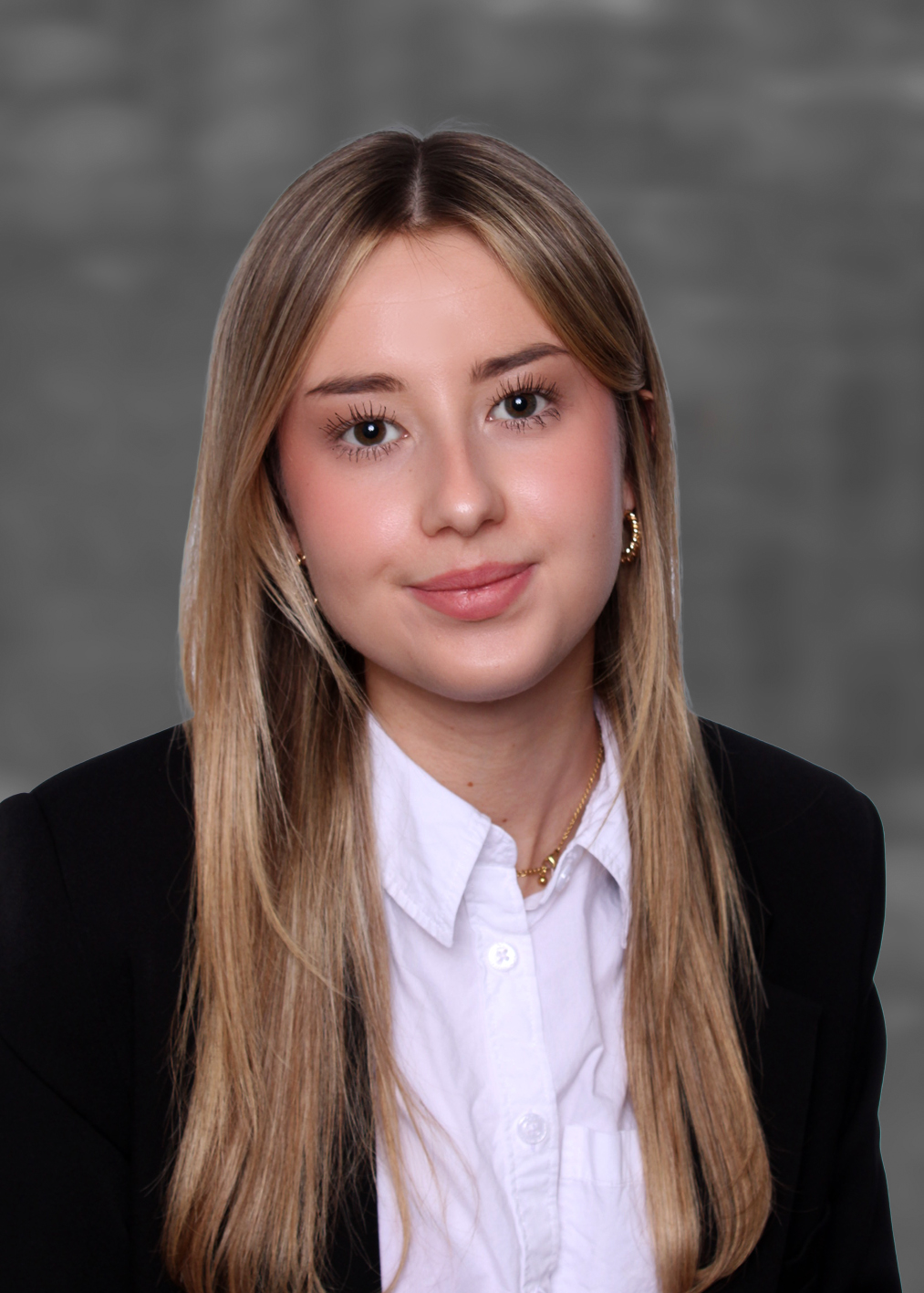 Alessandra John-Bachmeier